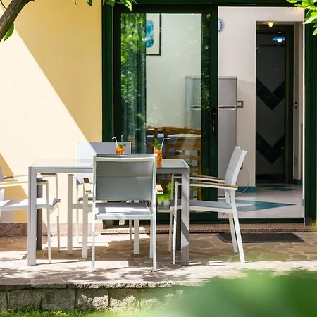 Casa Flavia شقة سانتا ماريا نافاريز